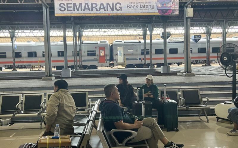 Jadwal keberangkatan kereta api dari Semarang ke Surabaya