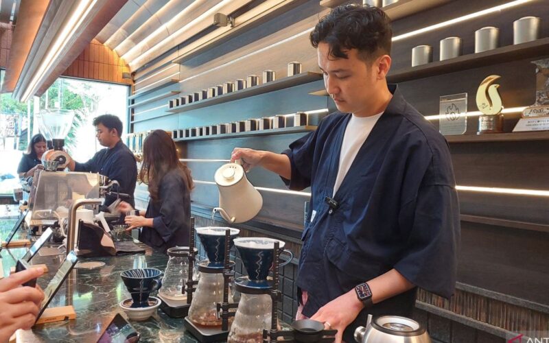 Herd Coffee Roasters kenalkan pengalaman minum kopi ala bar