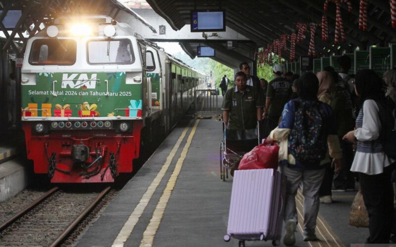 Harga Tiket Kereta Api Jakarta Yogyakarta Terbaru Akhir Tahun Lorikemi